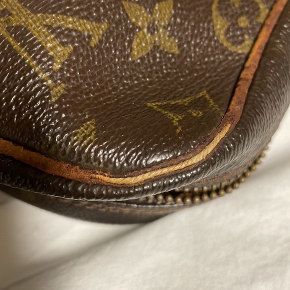 Louis Vuitton Bags Vintage Louis Vuitton Crossbody Messenger Bag